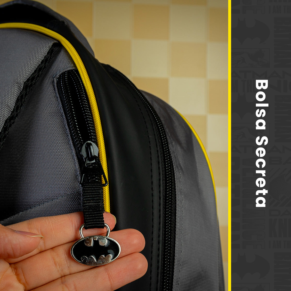 Set Escolar Mochila y Lapicera Batman con Alas