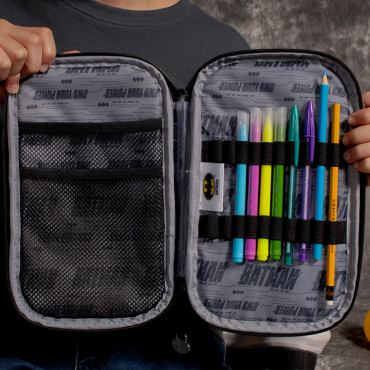 Set Mochila, Lonchera y Estuchera Escolar Batman Hero Armor