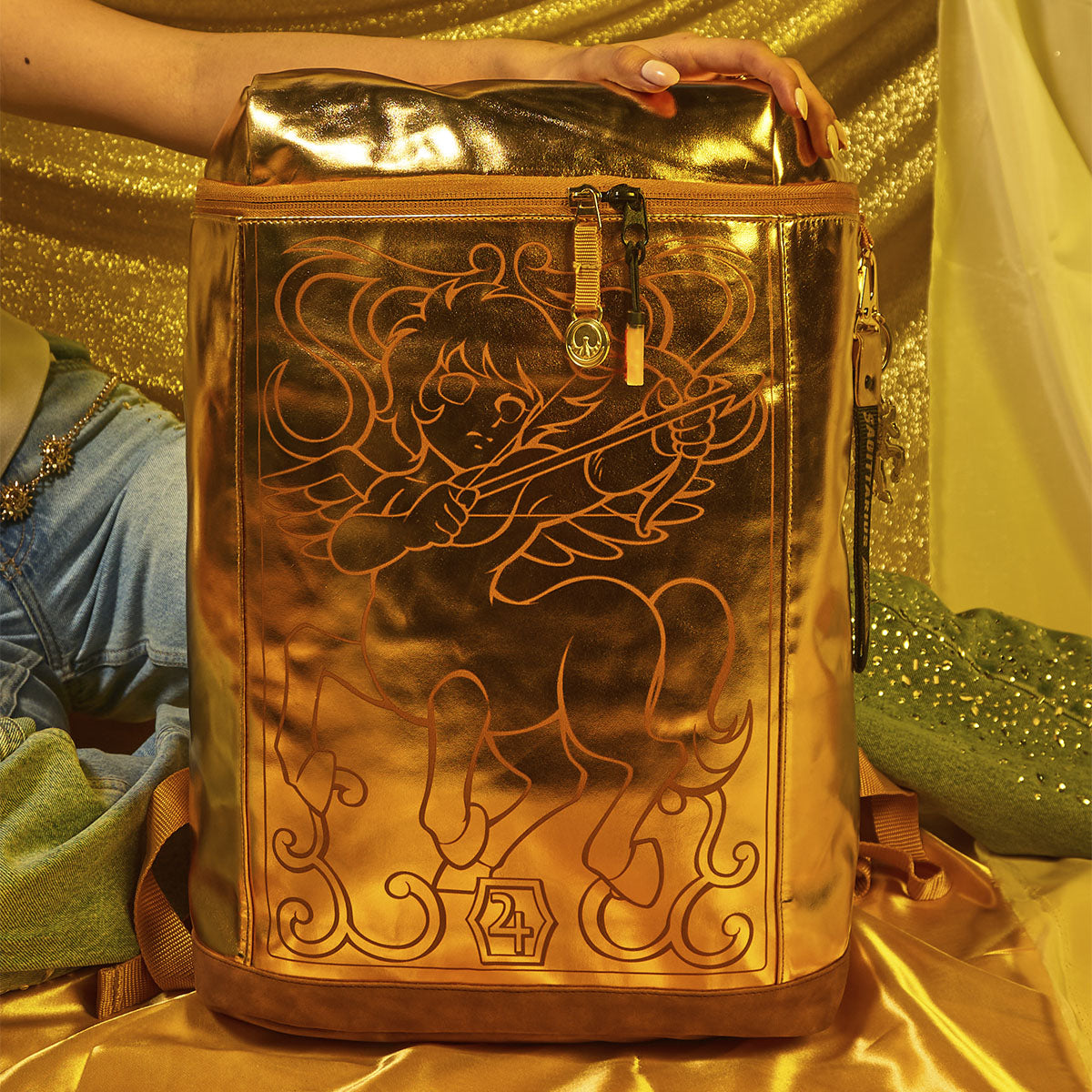 Mochila Armadura Dorada Caballeros del Zodiaco