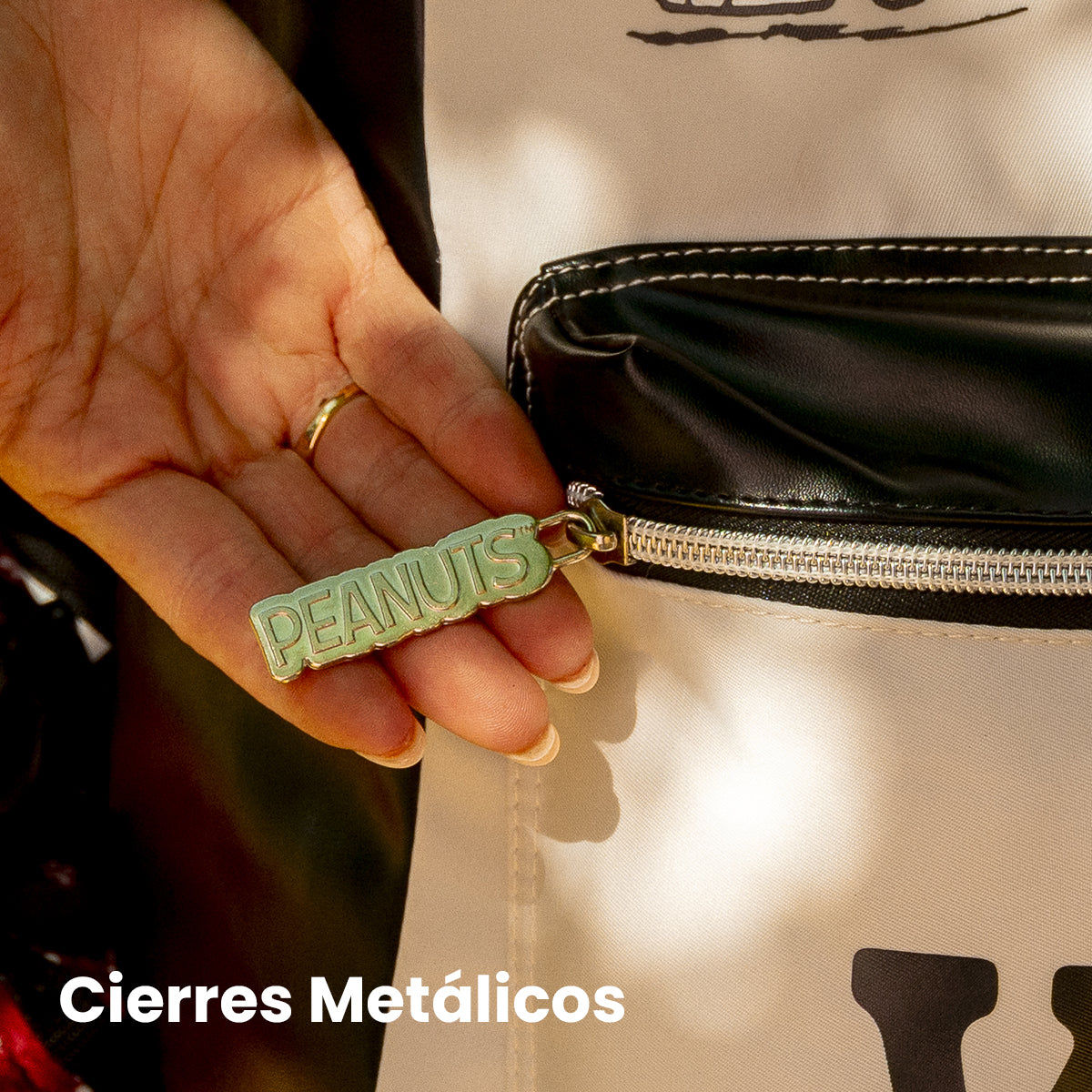 Mochila Peanuts Snoopy Good Vibes