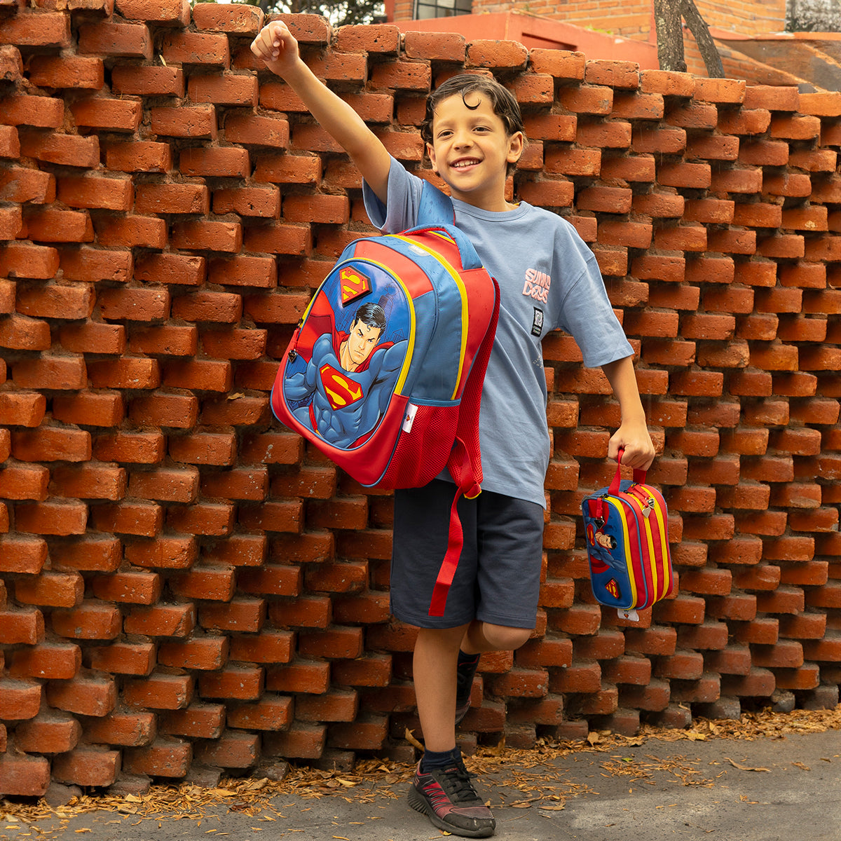 Set Escolar Mochila y Lapicera Superman Con Capa