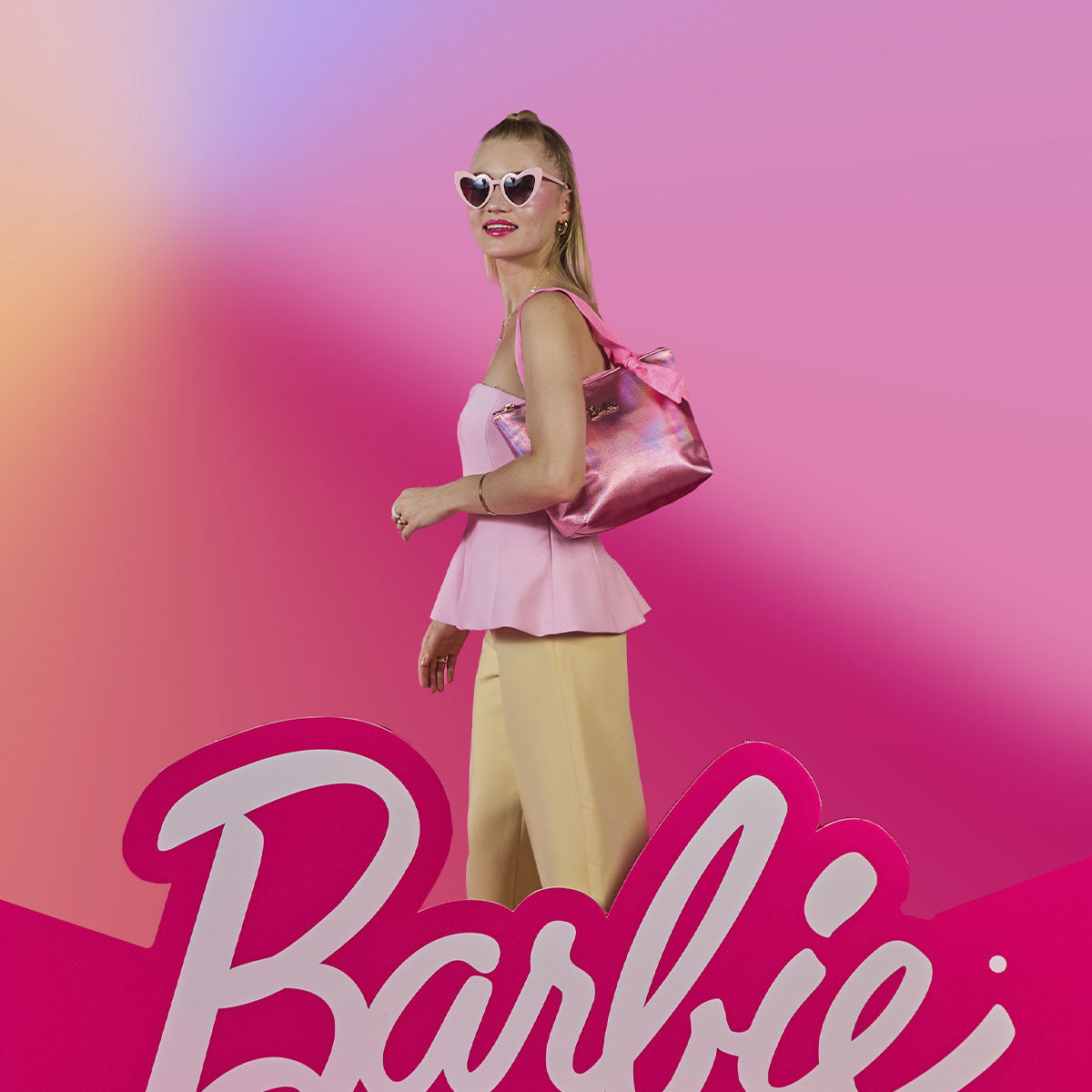 Lonchera Barbie Pink Fantasy