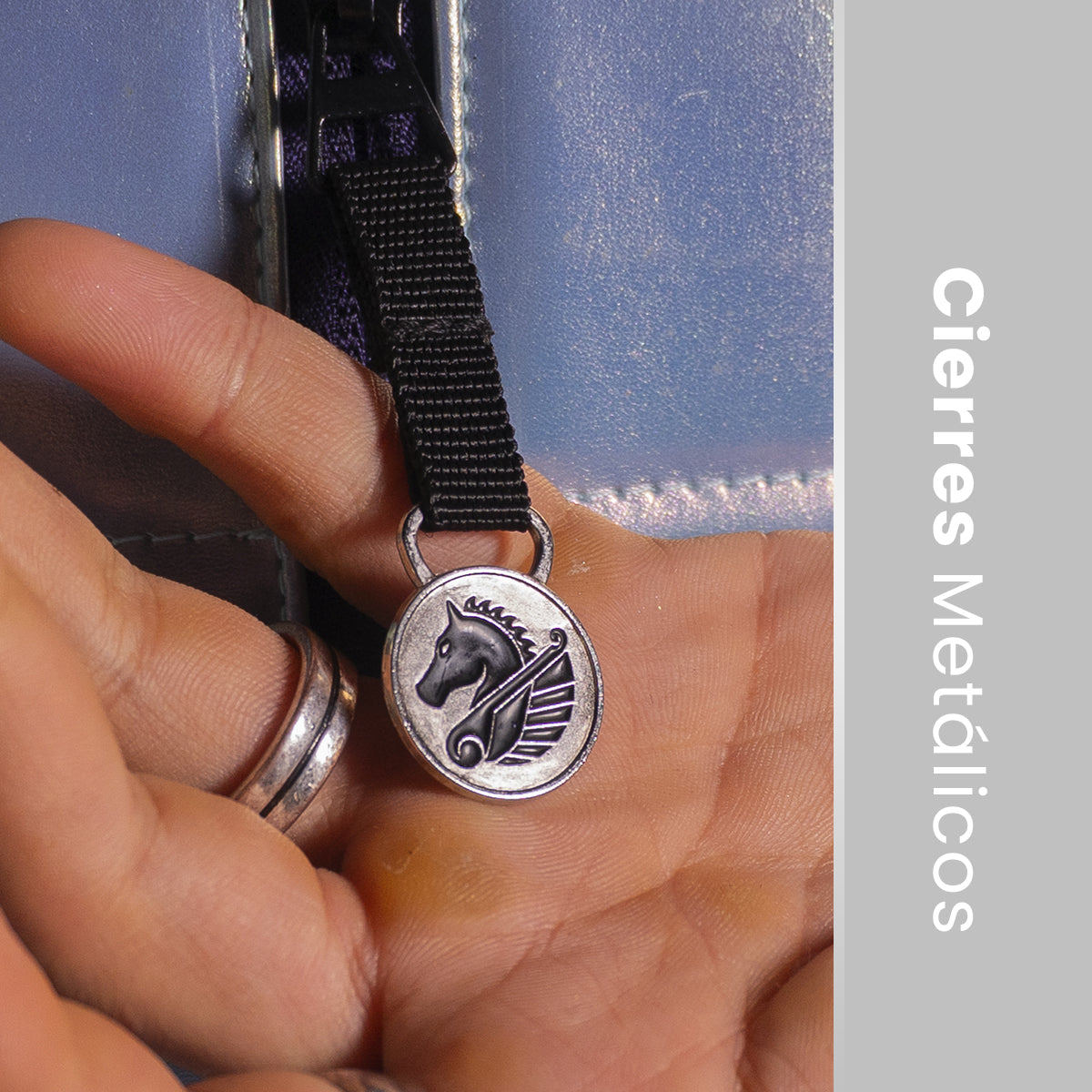 Mochila Fenix Caballeros del Zodiaco Armadura Bronce